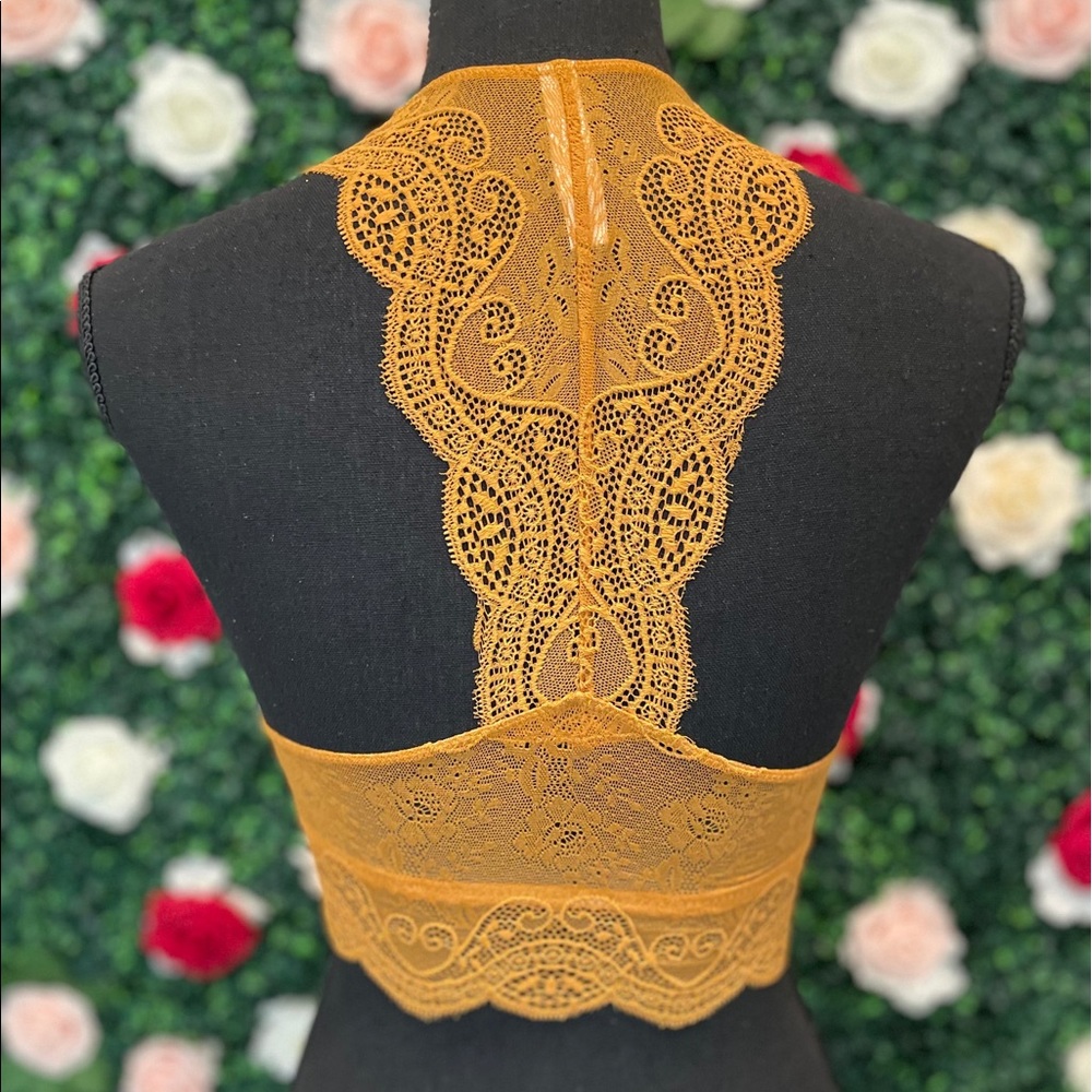 NEW Lace Padded Bralette - Picture 3 of 4